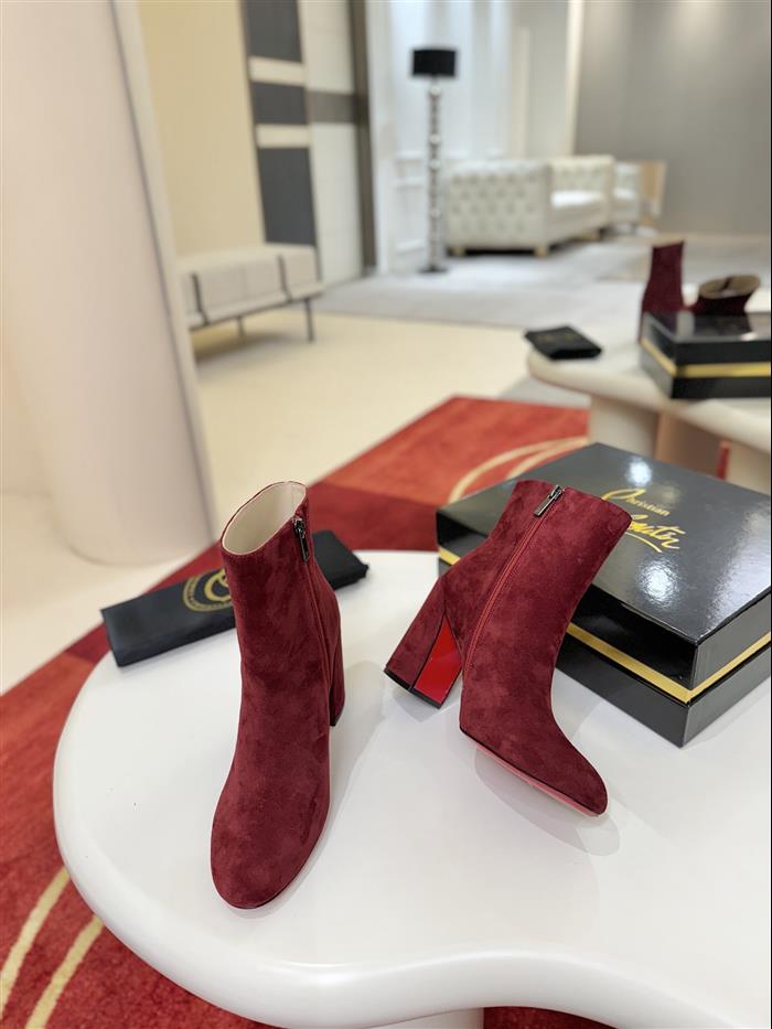 2025112818816685 380